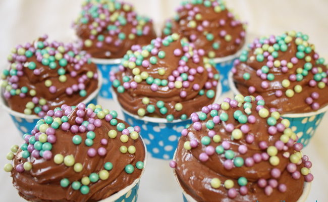 Muffiny waniliowe z kremem czekoladowym