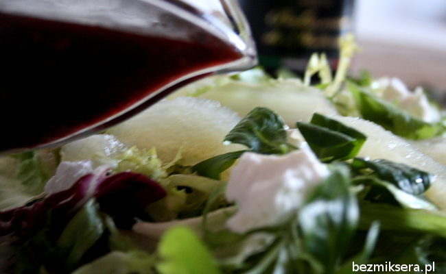 sałata z kozim serem